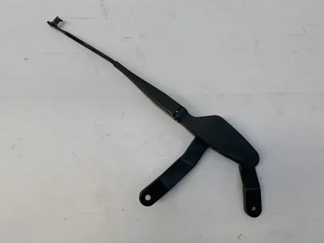 Braço Limpador Direito Para Brisa Mercedes C200 2009 2011 Direito