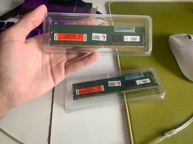 Kit Memória RAM 8GB (2x 4GB) DDR4 2400MHz Desktop