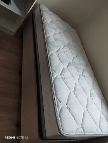 Colchão solteiro com Box, marca HERVAL modelo IDEA molas ensacada