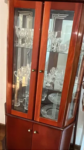 Cristaleira madeira 