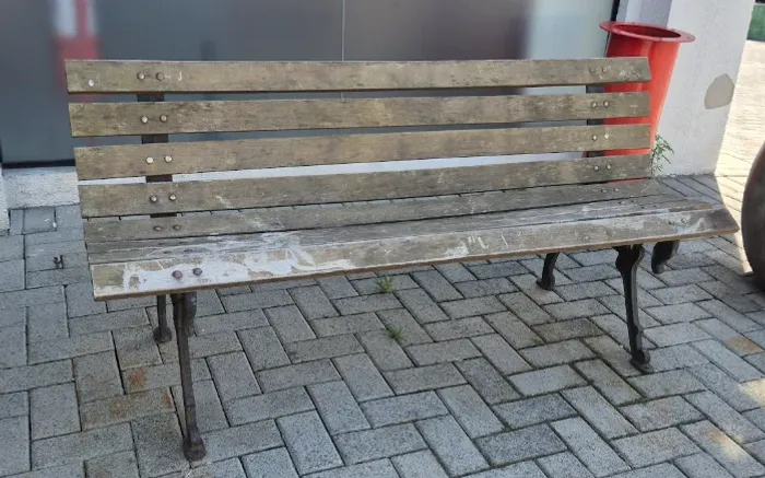 3 (três) Bancos de Praça Clássico Modelo Tamanduá