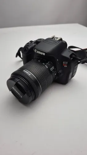 Camera Canon T5i