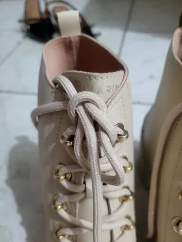 Bota creme