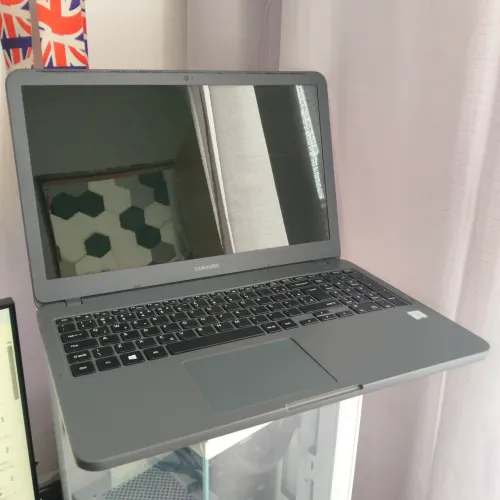 Notebook Samsung i3 7020u
