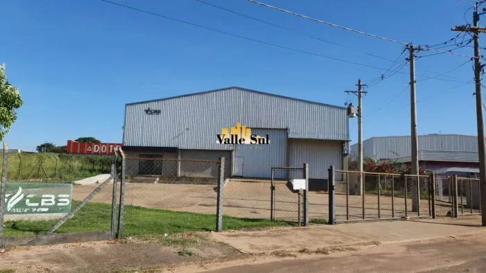 Barracão em Cedral para Indústria, Comércio e outras atividades com 2.500 m².