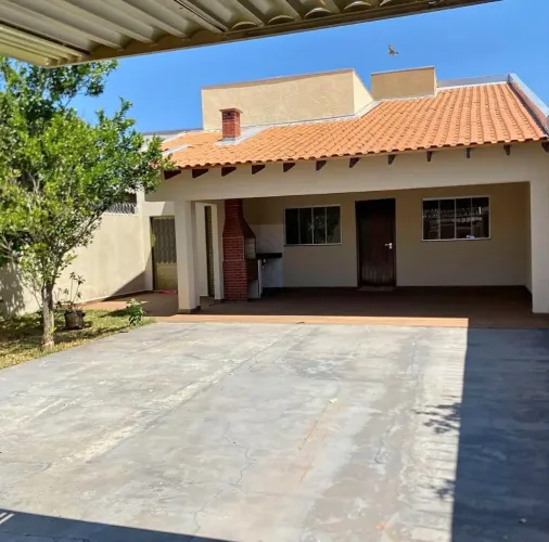 Casa à venda no bairro Cidade Satélite 
