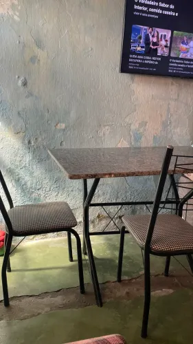 Mesa de mármore