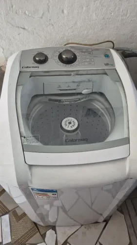 Máquina de lavar Colomarq 12kg com defeito