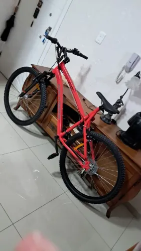 Vendo bicicleta  Rockrider aro 26 com um ano de uso