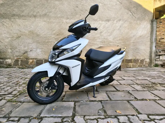 Honda Elite 125 - Econômica, Confortável e Pronta para Rodar!