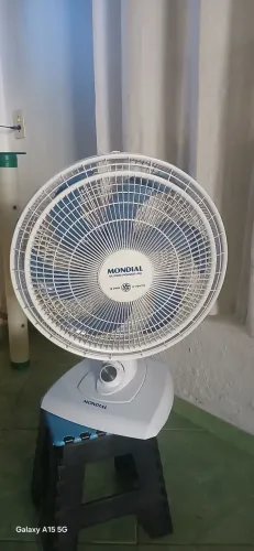 Ventilador 40 cm. Semi novo