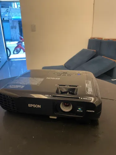 Projetor Epson S18+ - garantia 6 meses - loja física