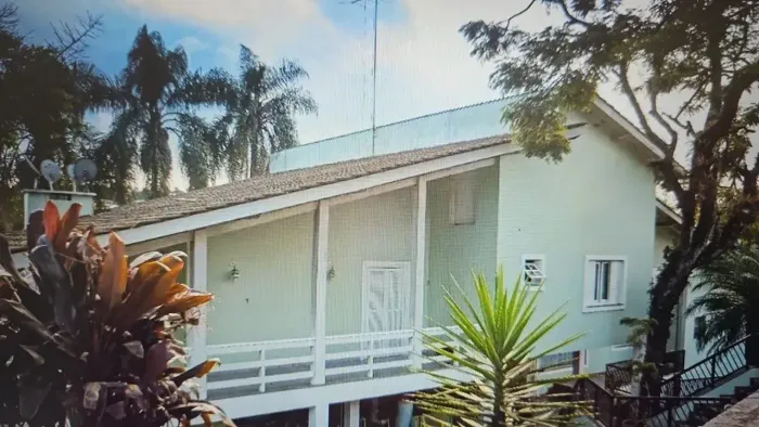Casa de condominio Aruja