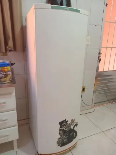 Geladeira barata 