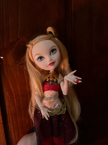 Ever After High Apple Legacy Day
