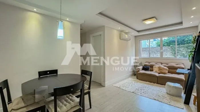 Apartamento com 2 dormitórios e 1 vaga à venda no bairro Passo Da Areia em Porto Alegre po