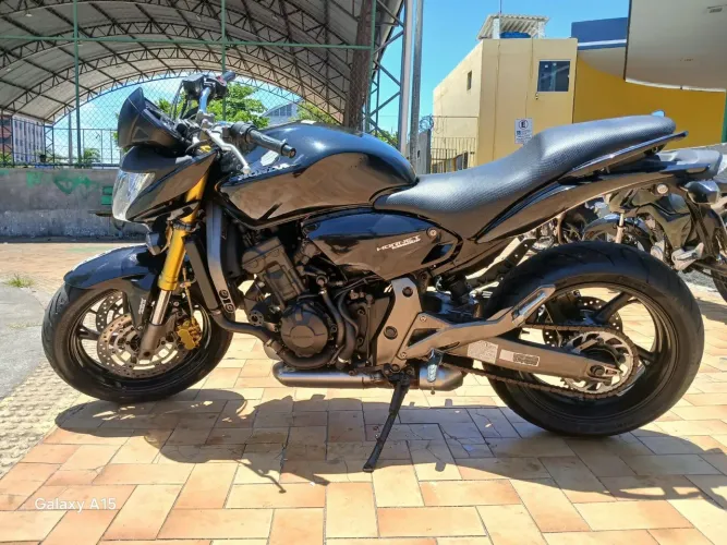 Vendo Hornet linda de verdade