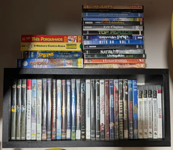 Lote com cds dvds jogos filmes musicas fita cassete