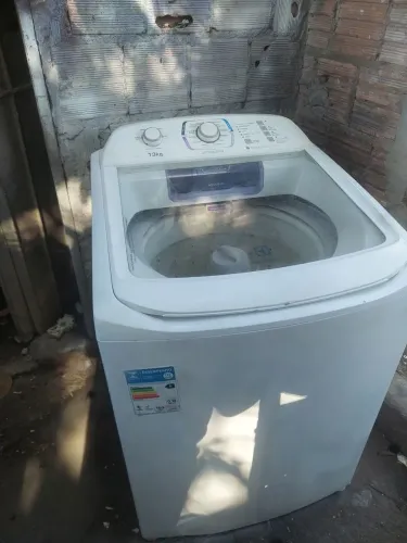 Vendo máquina de lavar Eletrolux 13 Kg