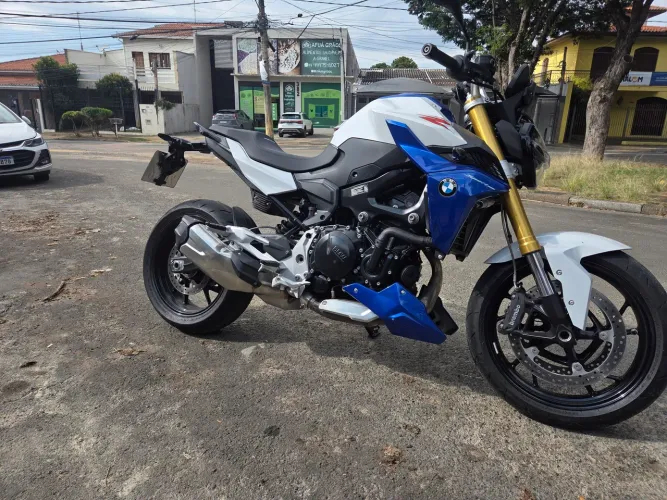 BMW F900 Sport Plus