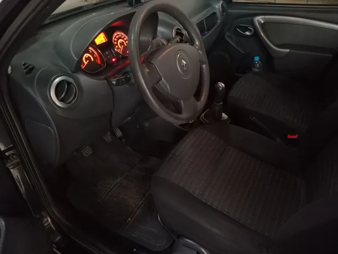 Renault Sandero Expression Hi-flex 1.6 8V 5P 2013