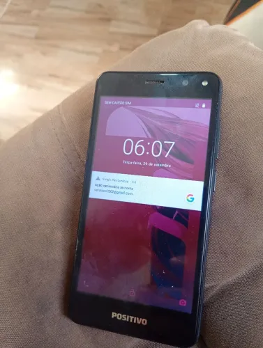 Celular positivo