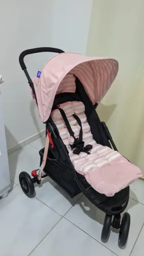 Carrinho de bebê novo 