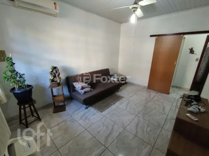 Casa à venda Rua Santiago, Passo da Areia - Porto Alegre