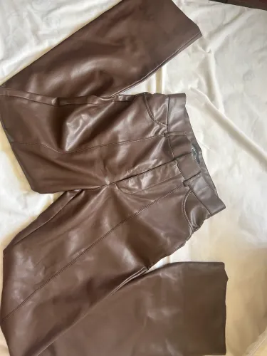 Calça da Zara napa