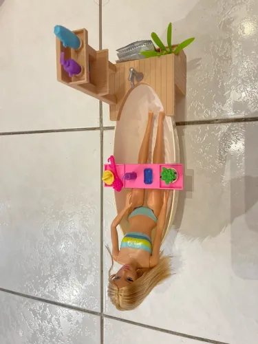 Barbie banho de espumas