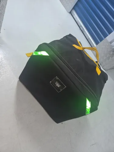 Bag 45l cm Isopor + Capa de Chuva Motoqueiro (Sem uso)