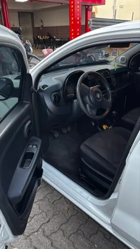 Fiat Mobi Like 1.0 Fire Flex 5P. 2022