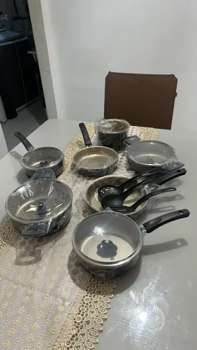 Jogo de Panelas Antiaderente 10 Peças Preto com Bege + Utensílios