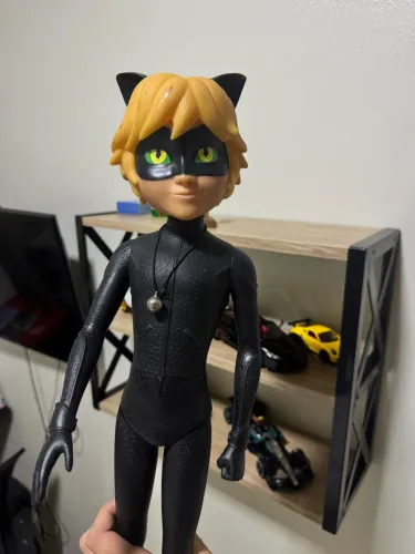 Brinquedo Catnoir