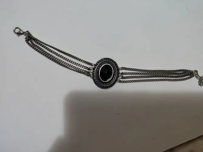 Pulseira bijuteria pedraria preta