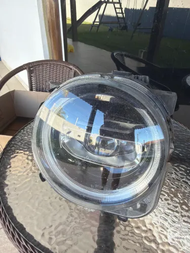 Vendo farol com led para Jeep Renegede