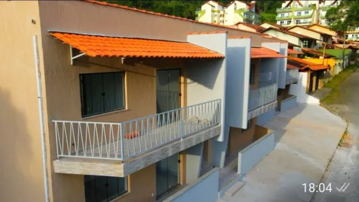 Areal - Casa com 2 quartos, estacionamento!