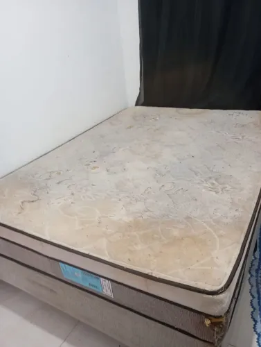 Vendo Cama box casal