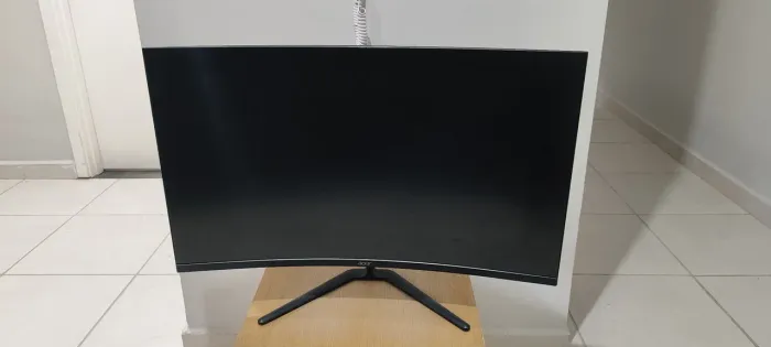 Vende-se Monitor Gamer Acer Nitro 32? 180HZ 1MS Curvo EDT320Q S3biipx