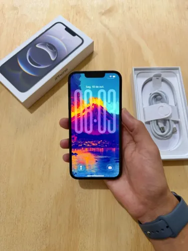 iPhone 16 e - Novo, Garantia Apple até Fev/2027 e Nota Fiscal (Aceito Cartão)