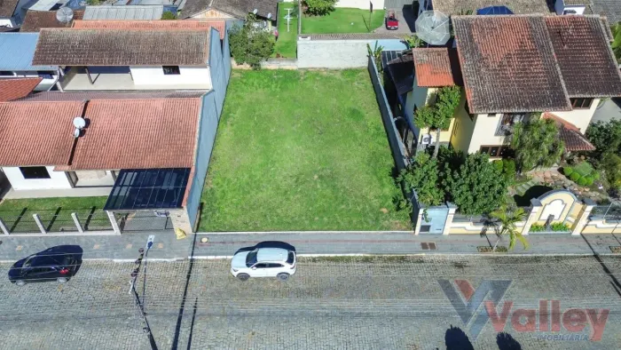 Terreno Urbano à Venda com 411,84 m² em Indaial