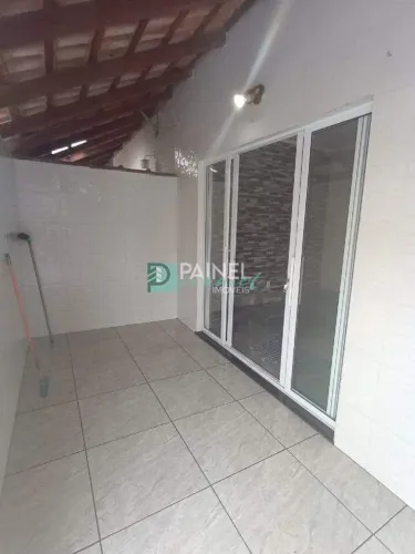 Casa de Condomínio à Venda em Praia Grande (Samambaia)  2 Dorms, 1 Vaga