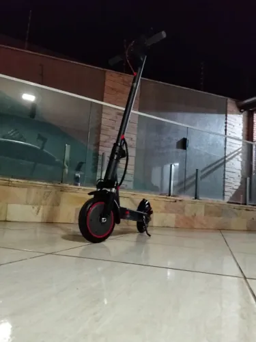 PATINETE ELÉTRICO -SUPER BEM CONSERVADO ?