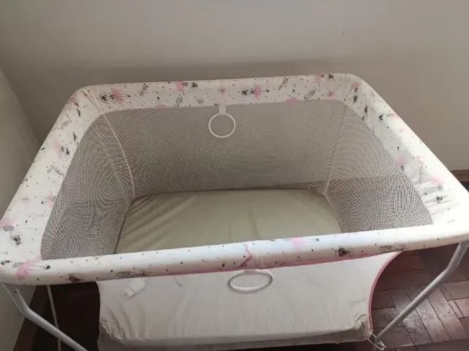 Berço móvel - chiqueirinho de bebê