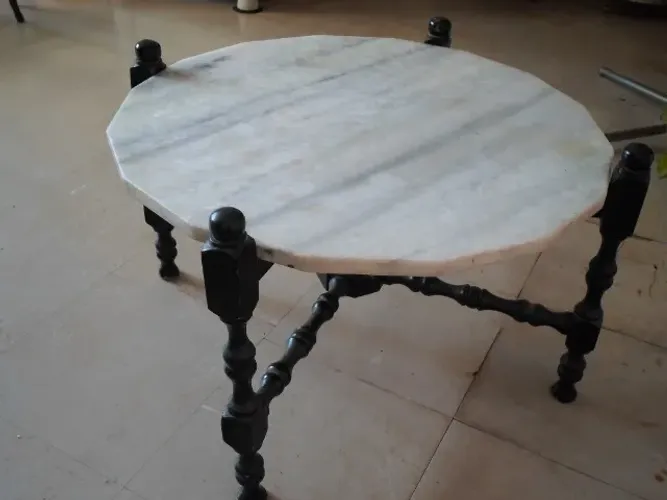 Mesa de centro de marmore antiga
