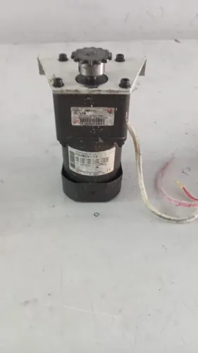 Vendo servo moror industrial cilindro pneumático   l 