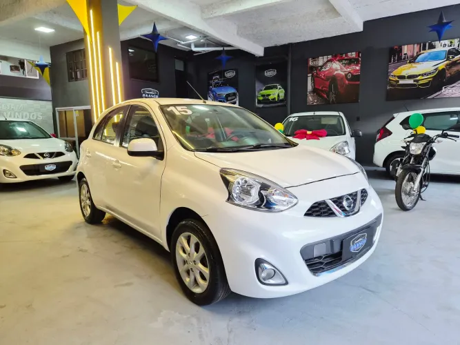 Nissan March SV 1.6 16V Flex Fuel 2015