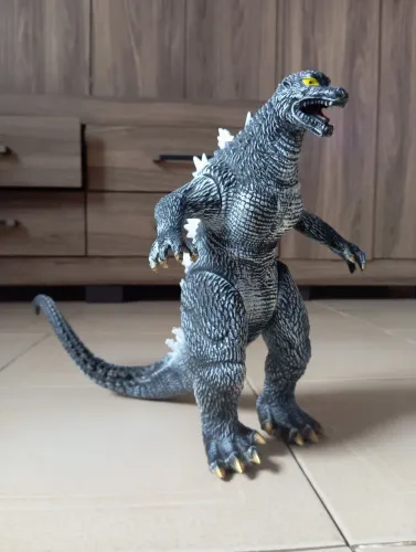Boneco Godzilla