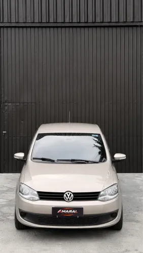 Volkswagen Fox 1.0 MI Total Flex 8V 5P 2012