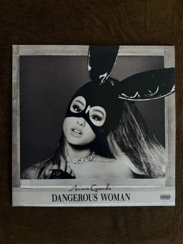 Ariana Grande - Dangerous Woman (disco de vinil preto)